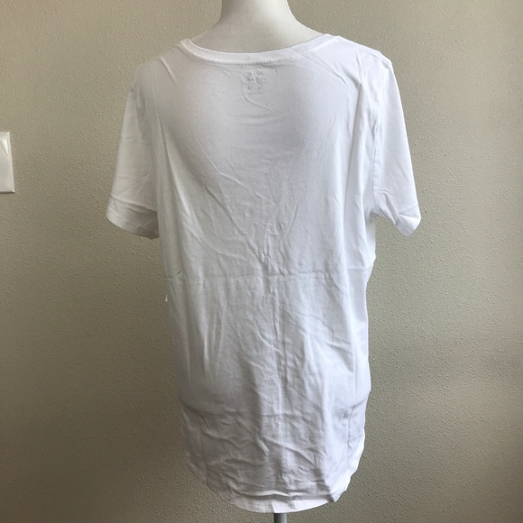 ⛔️Old Navy Graphic Print Everywhere Tee - Picture 5 of 7